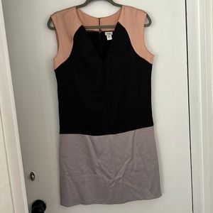 Hoss Tank Top w Black Stitching Block Shift Sheath  Dress
